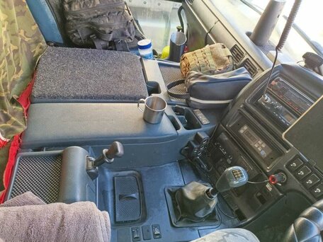 2003 Nissan Diesel, красный, 2500000 рублей, вид 5