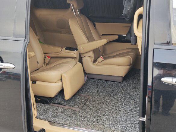 2019 Kia Carnival III, чёрный, 3650000 рублей - вид 12