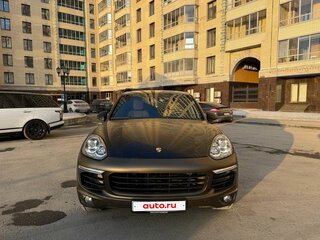 2016 Porsche Cayenne Diesel II Рестайлинг (958), белый, 5000000 рублей, вид 2