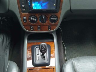 1998 Mercedes-Benz M-Класс 320 I (W163), синий, 750000 рублей, вид 5