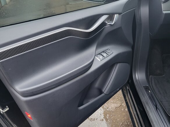 2018 Tesla Model X 75D I, чёрный, 4250000 рублей - вид 9
