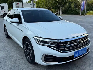 2023 Volkswagen Sagitar III Рестайлинг, белый, 1580000 рублей, вид 3