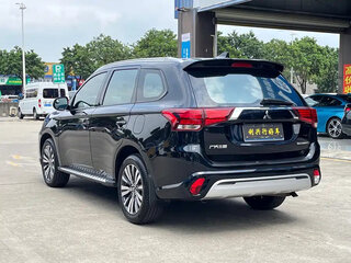2022 Mitsubishi Outlander III Рестайлинг 3, чёрный, 1680000 рублей, вид 5
