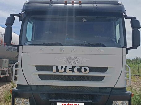 2011 Iveco Stralis, белый, 3000000 рублей, вид 2