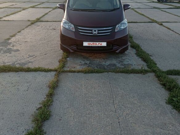 2008 Honda Freed I, пурпурный, 1190000 рублей - вид 2