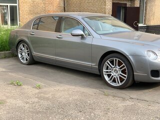 2012 Bentley Continental Flying Spur, серебристый, 4300000 рублей, вид 4