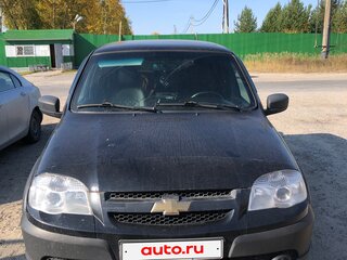 2017 Chevrolet Niva I Рестайлинг, чёрный, 450000 рублей, вид 1
