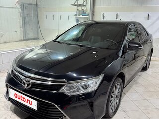 2016 Toyota Camry VII (XV50) Рестайлинг, чёрный, 2300000 рублей, вид 4