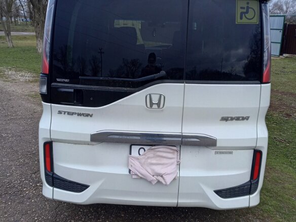 2015 Honda Stepwgn Spada V, белый, 1850000 рублей - вид 4