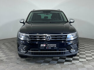 2018 Volkswagen Tiguan II, чёрный, 2021000 рублей, вид 2