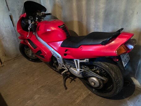 1996 Honda VFR 750, красный, 380000 рублей, вид 3