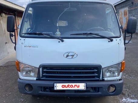 2011 Hyundai HD65, белый, 1650000 рублей, вид 1