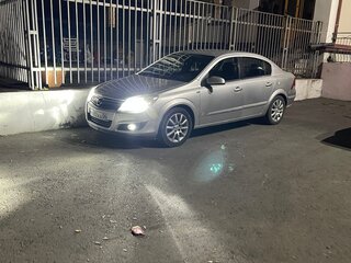 2008 Opel Astra H Рестайлинг, серебристый, 555555 рублей, вид 4