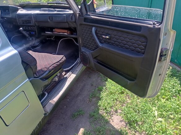 1996 Lada (ВАЗ) 2121 (4x4) I Рестайлинг, белый, 350000 рублей - вид 5