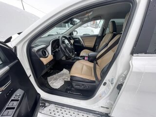2017 Toyota RAV4 IV (XA40) Рестайлинг, белый, 2500000 рублей, вид 4