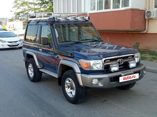2008 Toyota Land Cruiser 71 70 Series Рестайлинг 1, синий, 4550000 рублей, вид 4