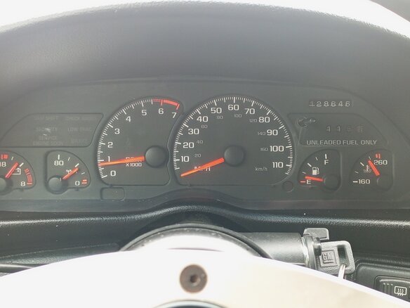 1994 Chevrolet Camaro IV, пурпурный - вид 8