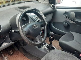 2006 Toyota Aygo I, серебристый, 470000 рублей, вид 2