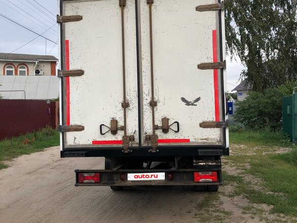 2012 Iveco Daily, красный, 1900000 рублей - вид 5