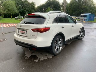 2012 Infiniti FX30d II (S51) Рестайлинг, белый, 2000000 рублей, вид 4
