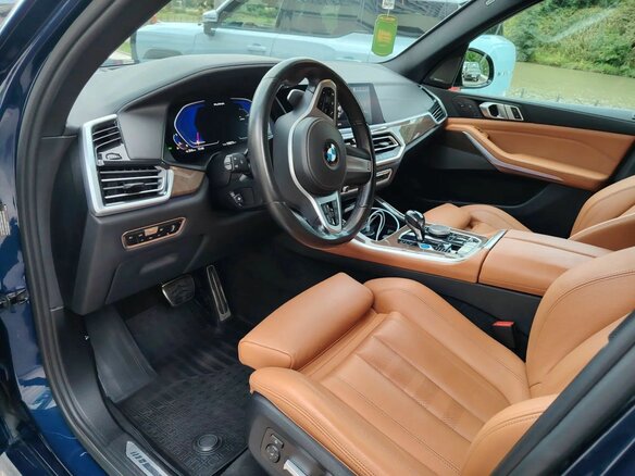 2020 BMW X5 40i IV (G05/G18), синий, 4750000 рублей - вид 26