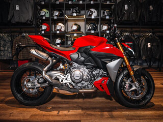 Ducati Streetfighter V2