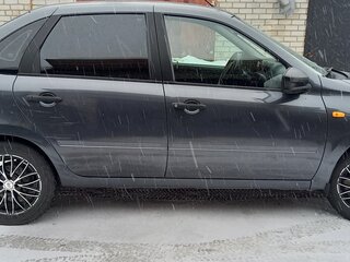 2017 Lada (ВАЗ) Granta I, серебристый, 555000 рублей, вид 3