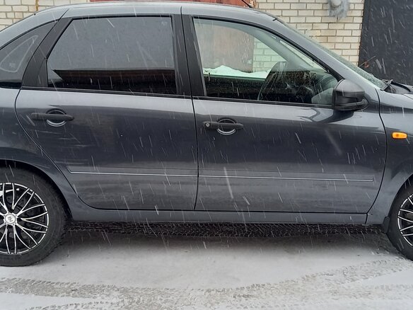 2017 Lada (ВАЗ) Granta I, серебристый, 555000 рублей - вид 2