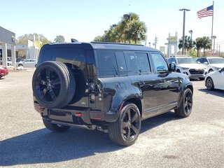 2022 Land Rover Defender 110 II, чёрный, 13752186 рублей, вид 4