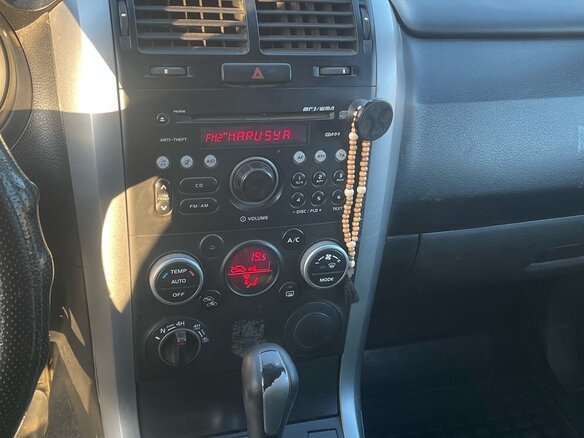 2011 Suzuki Grand Vitara II Рестайлинг, серый, 900000 рублей - вид 9