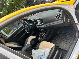 2024 Lada (ВАЗ) Vesta I Рестайлинг (NG), жёлтый, 1199000 рублей, вид 5