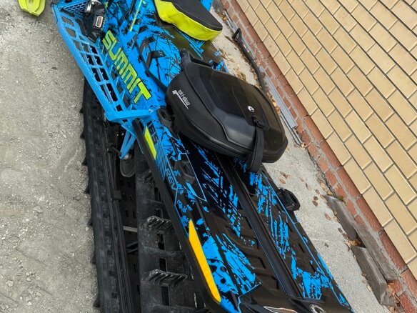 2018 BRP Ski-Doo Summit 850, синий, 999999 рублей - вид 5