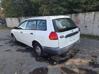 2001 Nissan AD II, белый, 300000 рублей, вид 3