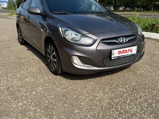 2014 Hyundai Solaris I, серый, 900000 рублей, вид 3