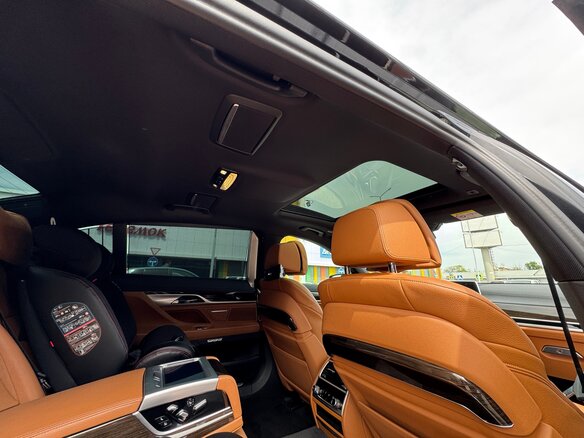 2017 BMW 7 серии Long 730Ld xDrive VI (G11/G12), чёрный, 3700000 рублей - вид 15
