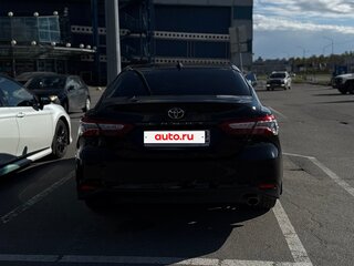 2021 Toyota Camry VIII (XV70) Рестайлинг, чёрный, 2850000 рублей, вид 4