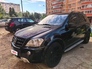 2008 Mercedes-Benz M-Класс 500 II (W164) Рестайлинг, чёрный, 1700000 рублей, вид 1