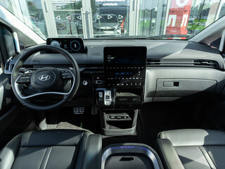 2026 Hyundai Staria I, чёрный, 10750000 рублей, вид 2