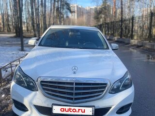 2015 Mercedes-Benz E-Класс 200 IV (W212, S212, C207) Рестайлинг, белый, 1800000 рублей, вид 2