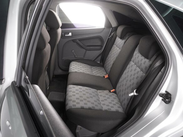 2007 Ford Focus II, серебристый - вид 8