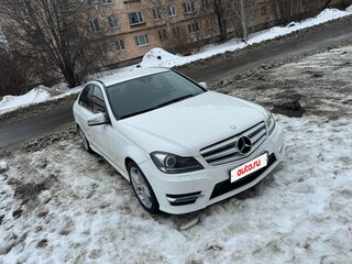 2013 Mercedes-Benz C-Класс 250 III (W204) Рестайлинг, белый, 1590000 рублей, вид 1