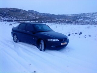 1998 Opel Vectra B, чёрный, 300000 рублей, вид 1