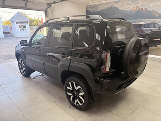 2026 Lada (ВАЗ) Niva Travel I Рестайлинг, чёрный, 1927900 рублей, вид 4