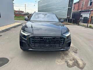 2021 Audi Q8 50 TDI I (4M), чёрный, 8490000 рублей, вид 3