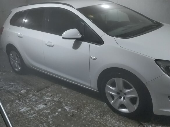 2013 Opel Astra J Рестайлинг, белый, 850000 рублей - вид 11