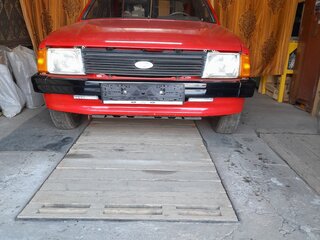 1981 Ford Escort III, красный, 250000 рублей, вид 1