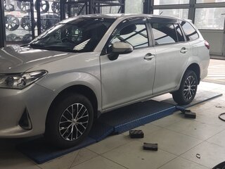 2018 Toyota Corolla Fielder XI (E160, E170) Рестайлинг 2, серебристый, 1270000 рублей, вид 1
