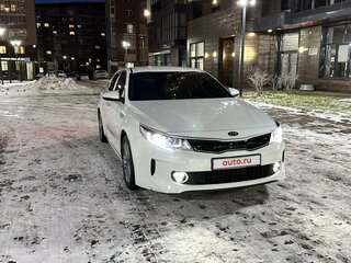 2017 Kia K5 II, белый, 1775000 рублей, вид 5