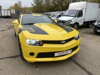 2014 Chevrolet Camaro V Рестайлинг, жёлтый, 2300000 рублей, вид 3