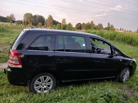 2008 Opel Zafira B Рестайлинг, чёрный, 450000 рублей, вид 5